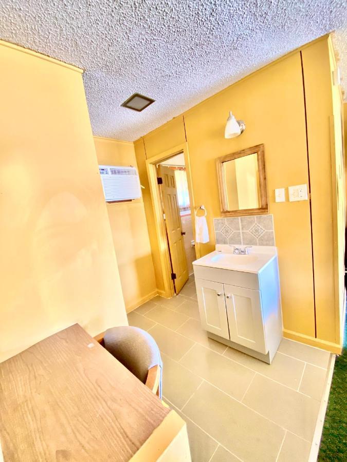 Tropic Motel Aransas Pass Eksteriør billede