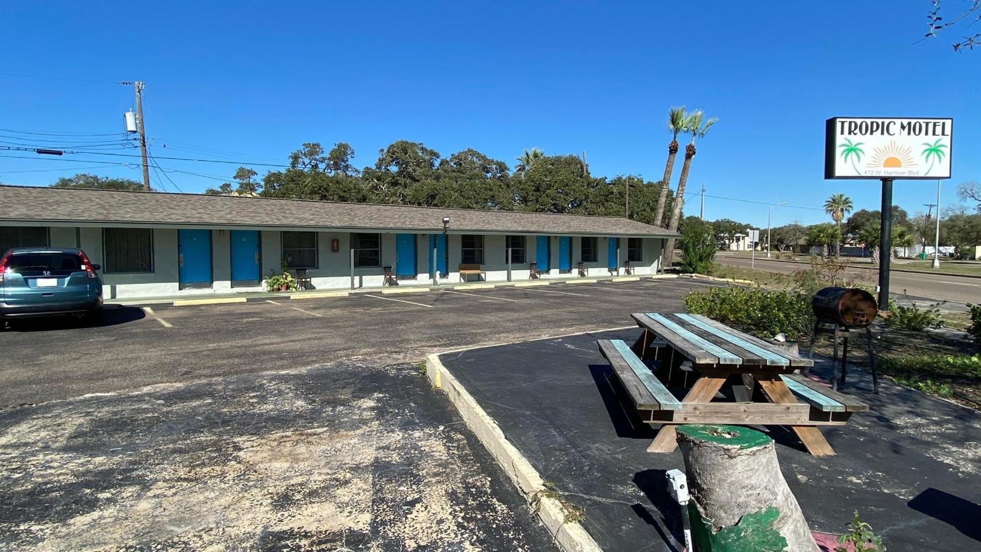 Tropic Motel Aransas Pass Eksteriør billede